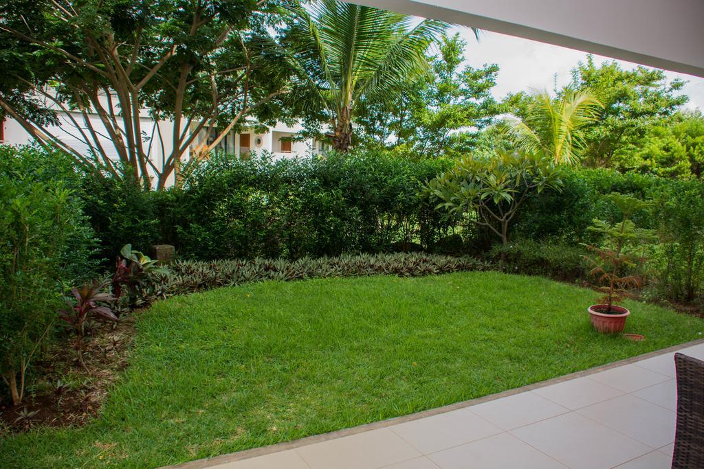 Apartment Azuri Roches Noires Dış mekan fotoğraf