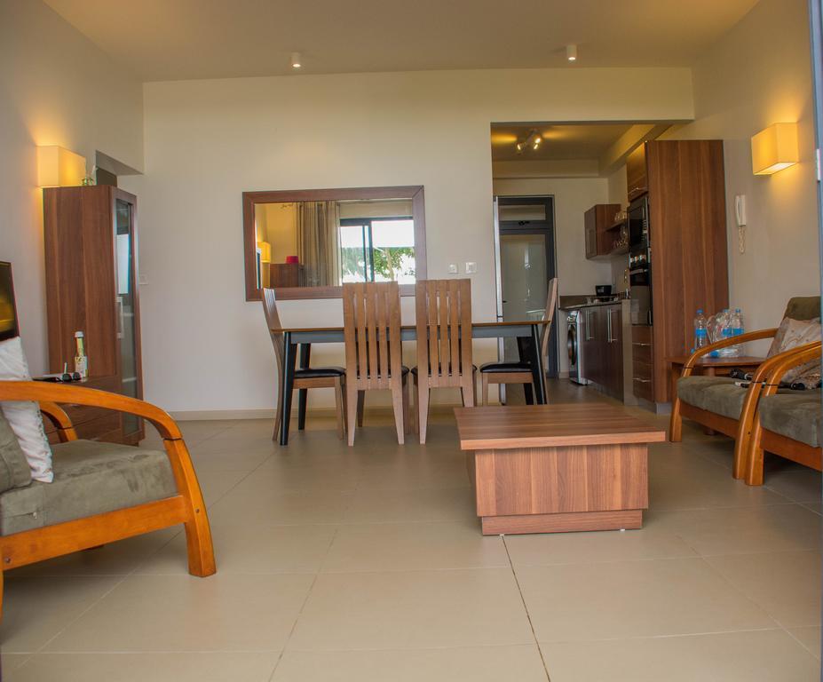Apartment Azuri Roches Noires Dış mekan fotoğraf